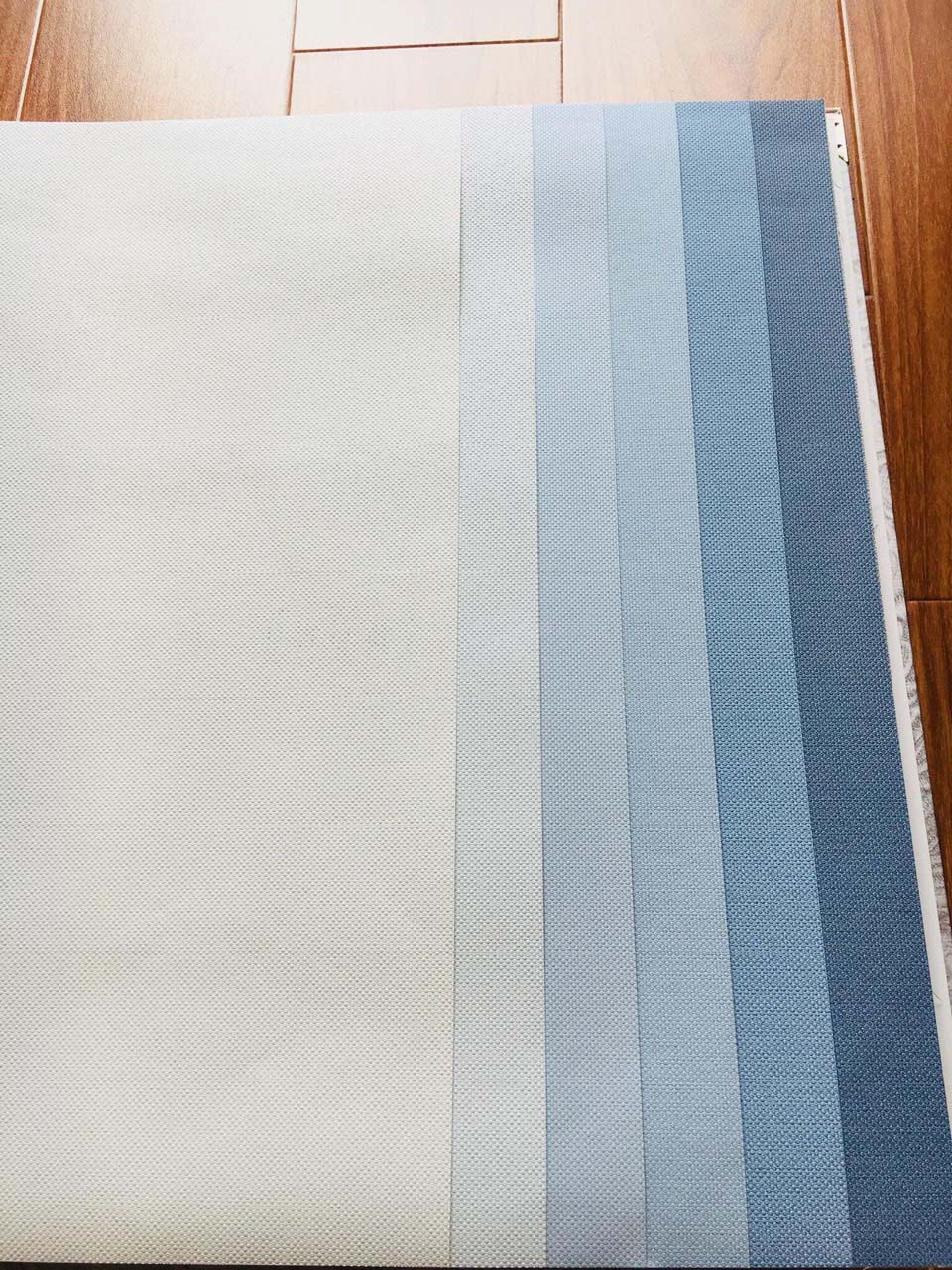 giấy dán tường Hàn Quốc màu xanh